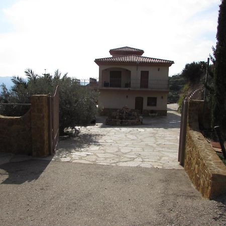 Albarico Retreat Vila Bédar Exterior foto