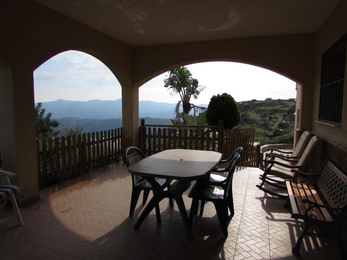Albarico Retreat Vila Bédar Exterior foto